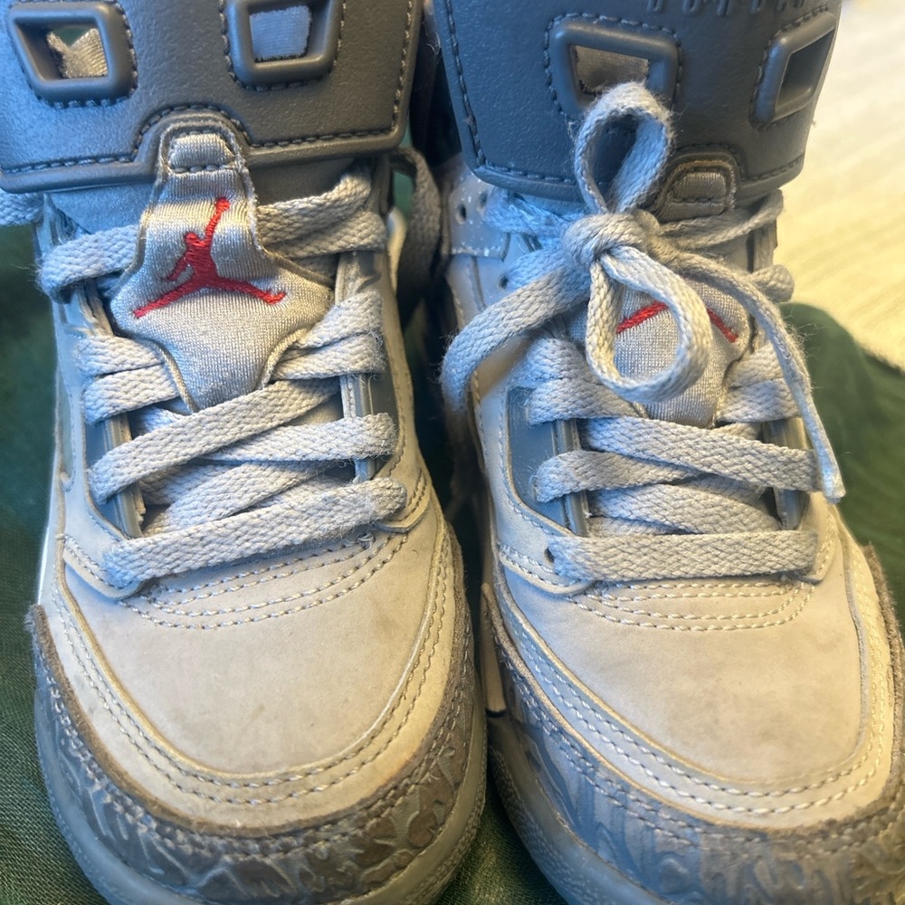 Jordan Kids Sneakers - Gray with Red Accents
